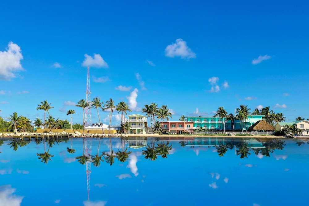 Casa Del Sol Beach Resort