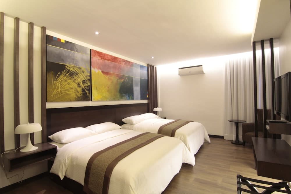 Century Hotel
