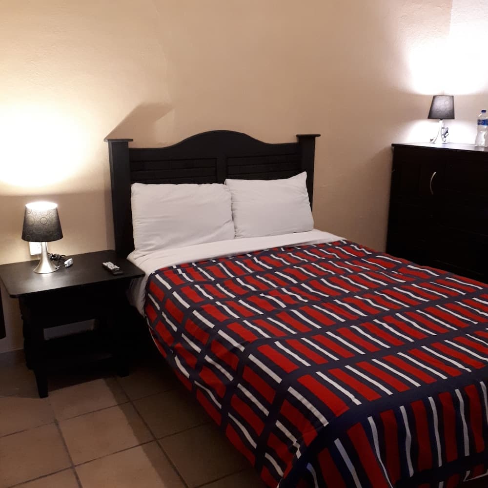 Hotel Animas 16