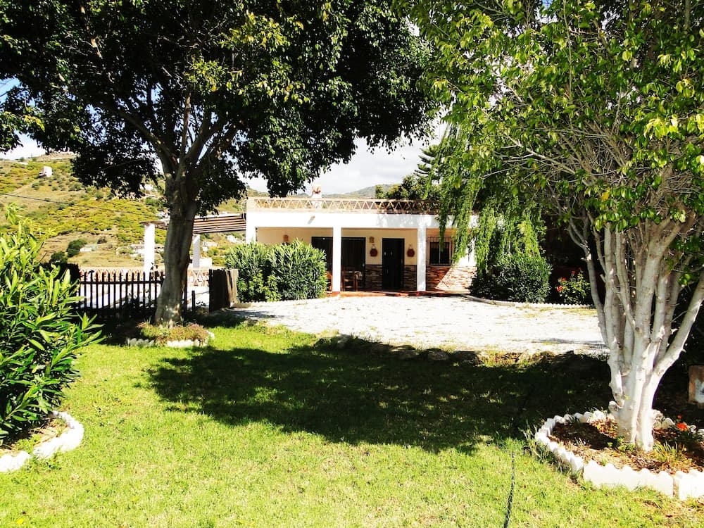 Villa Benama