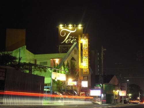 Hotel Tee