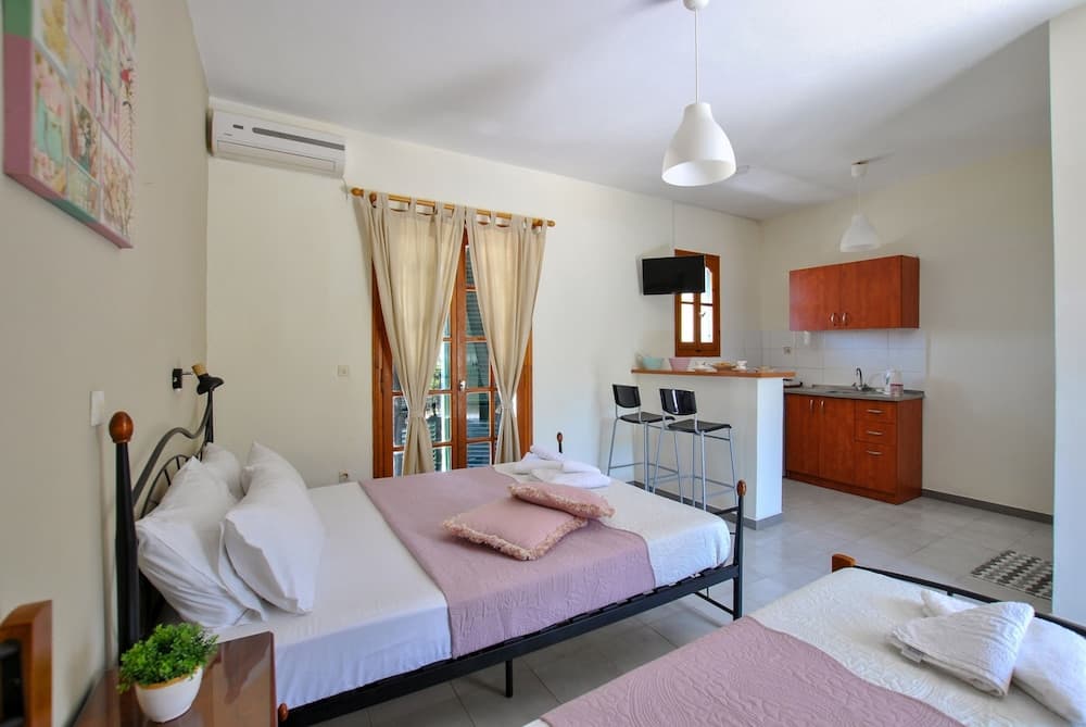 Stefanos Studios