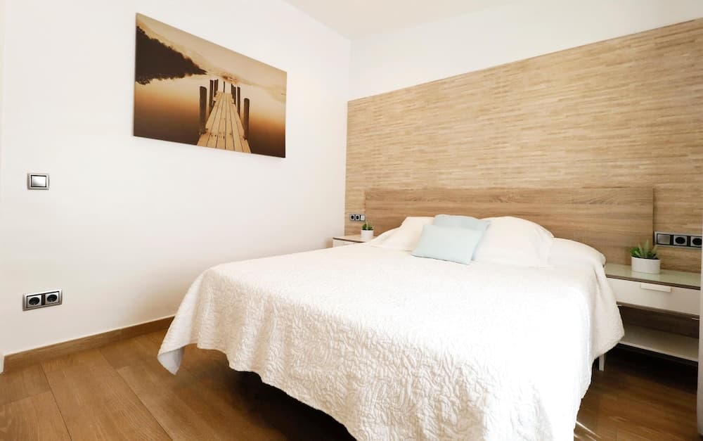 Naika Studios & Apartments