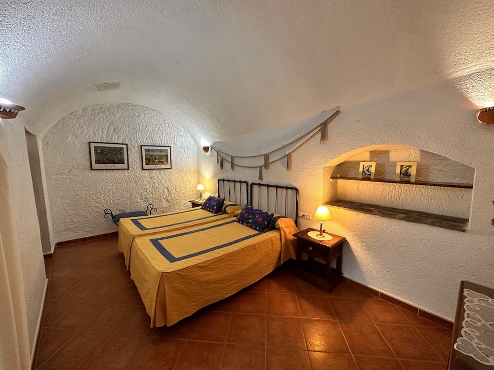 Cuevas la Granja