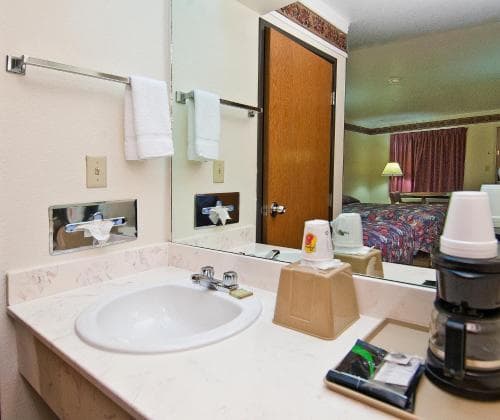 Super 8 Mount Vernon