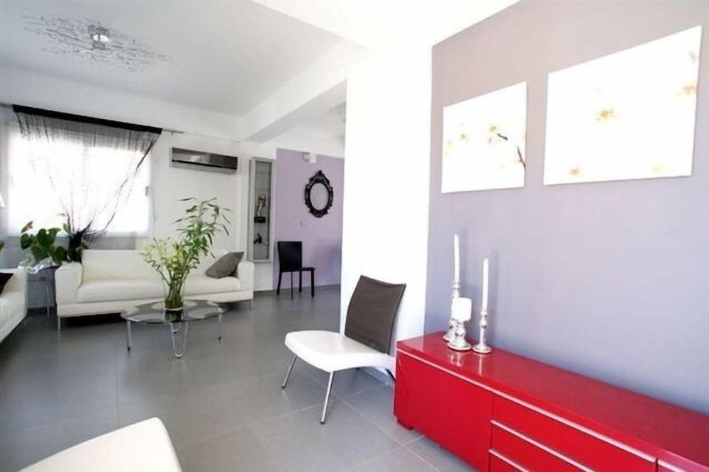 Villa Dione