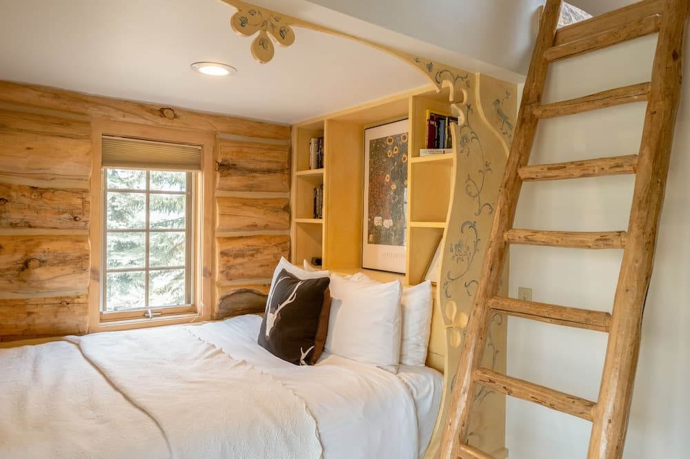 Bentwood Inn