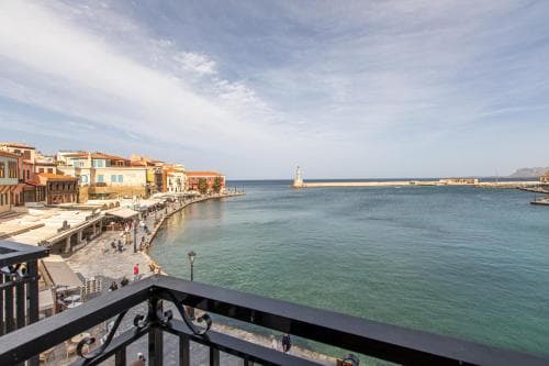 Lucia Hotel