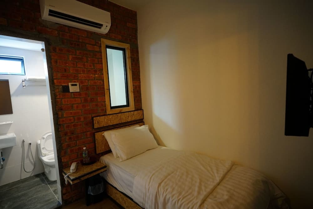 Brick Box Hotel