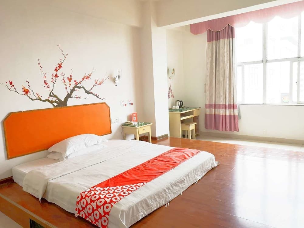 Longfeng Hotel