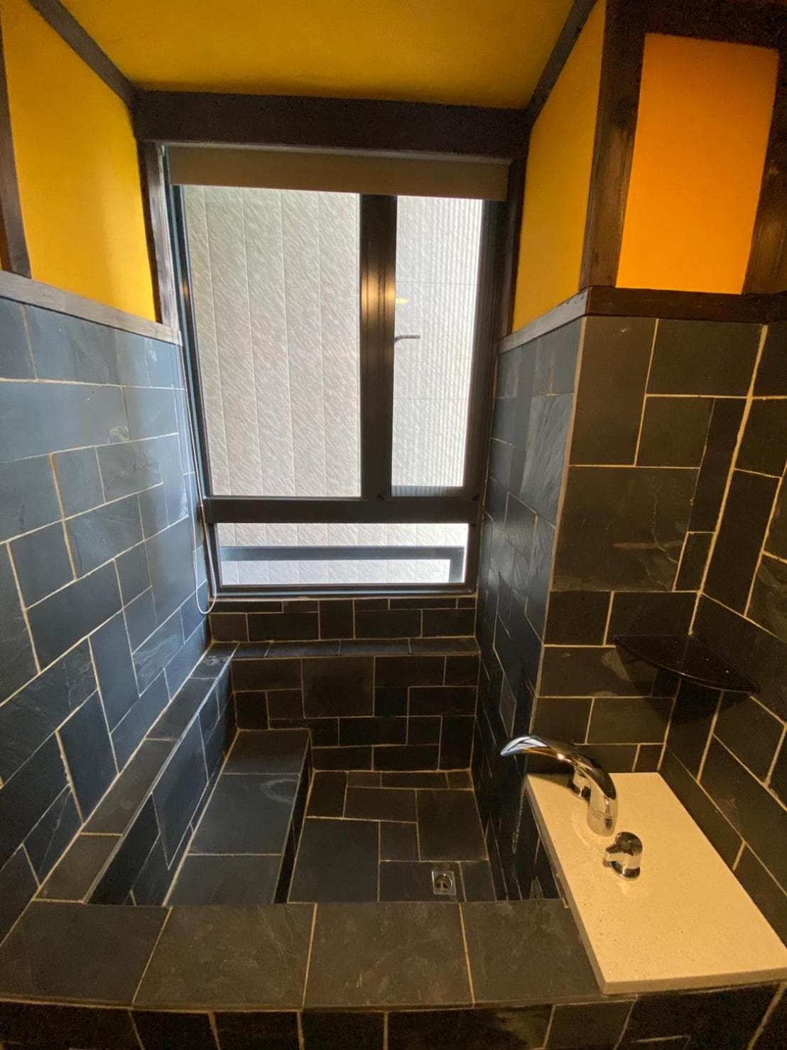 Nuitee hotel image