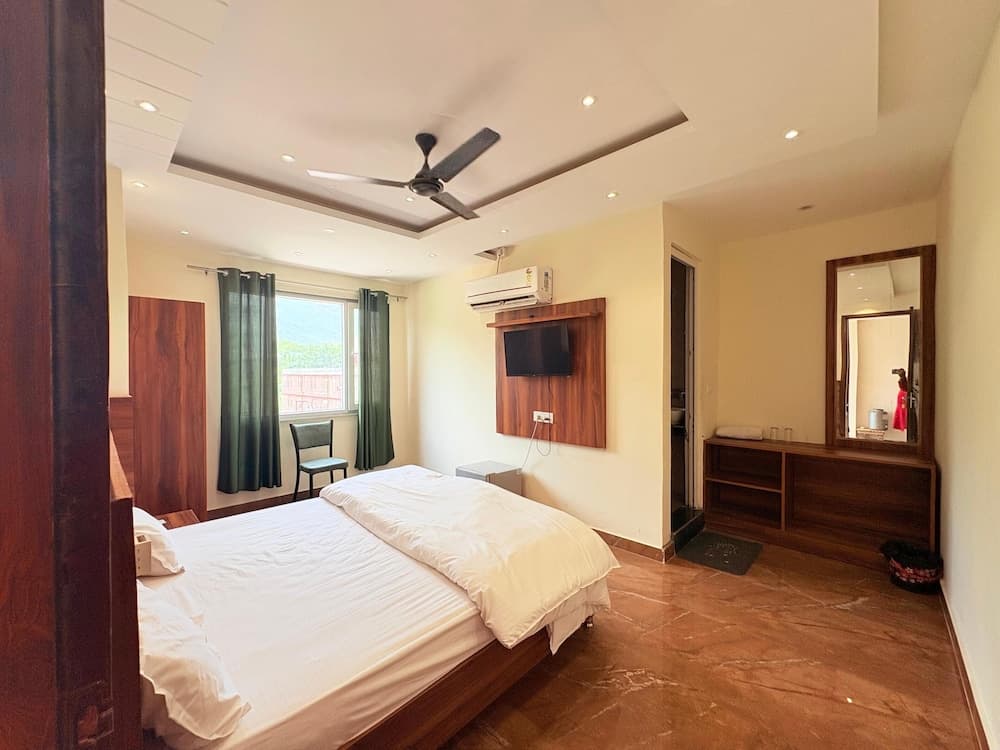 Hotel Hitam