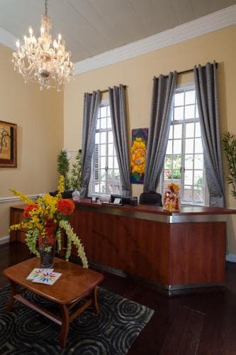 Inn at 87