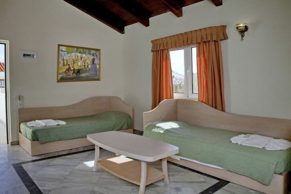 Jo-An Beach Hotel