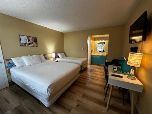 Atomic Motel