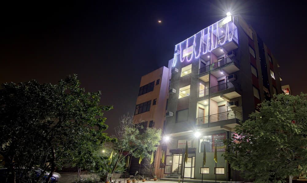 Treebo Trend Dwarka Residency