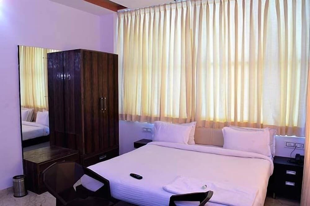 Hotel The Paradise