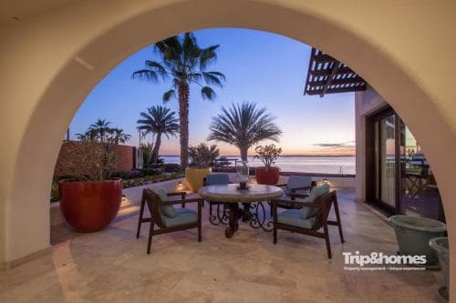 Playa de La Paz 1 Br Luxury Condo & access to Beach Club