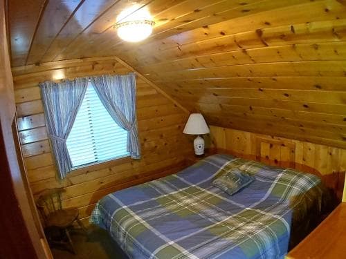 Reverse Creek Lodge