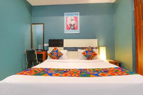 Fabhotel Maxx Inn