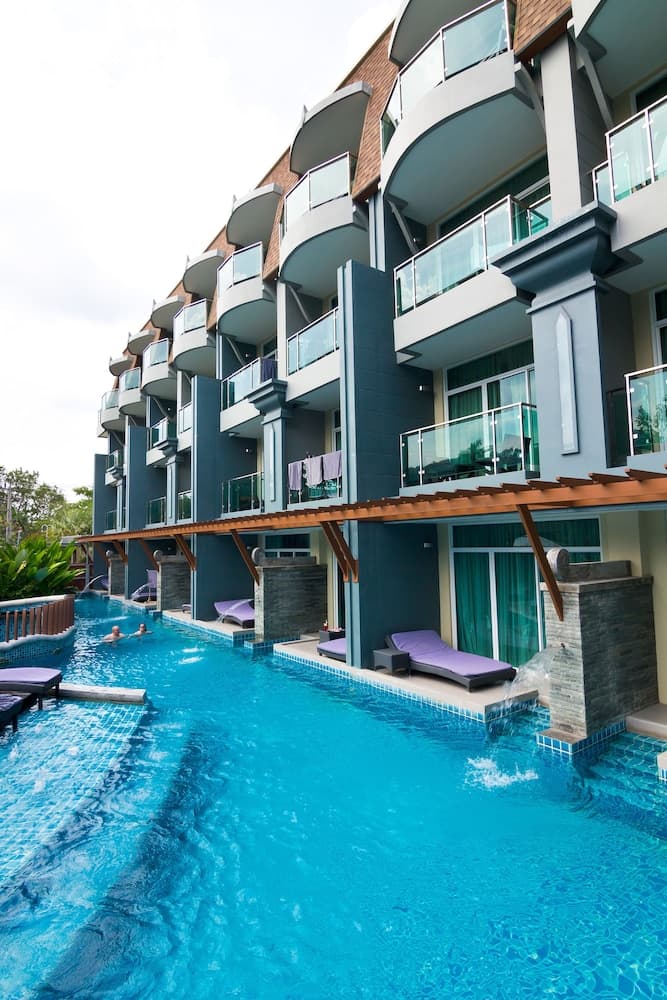 Ramaburin Resort Patong - SHA Extra Plus