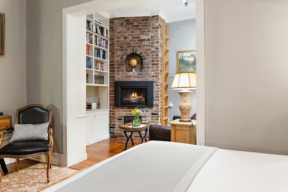 McCully House Inn