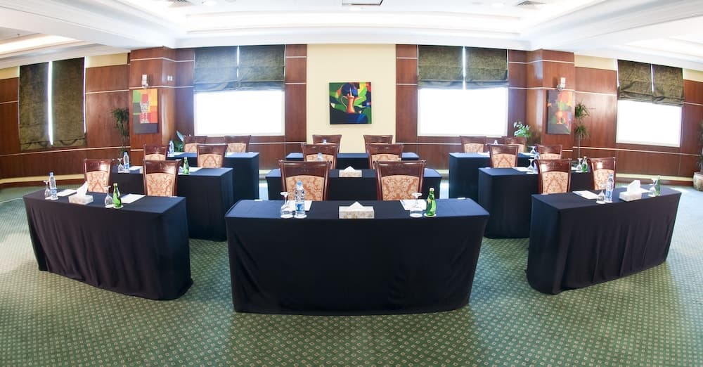 Retaj Al Rayyan Hotel