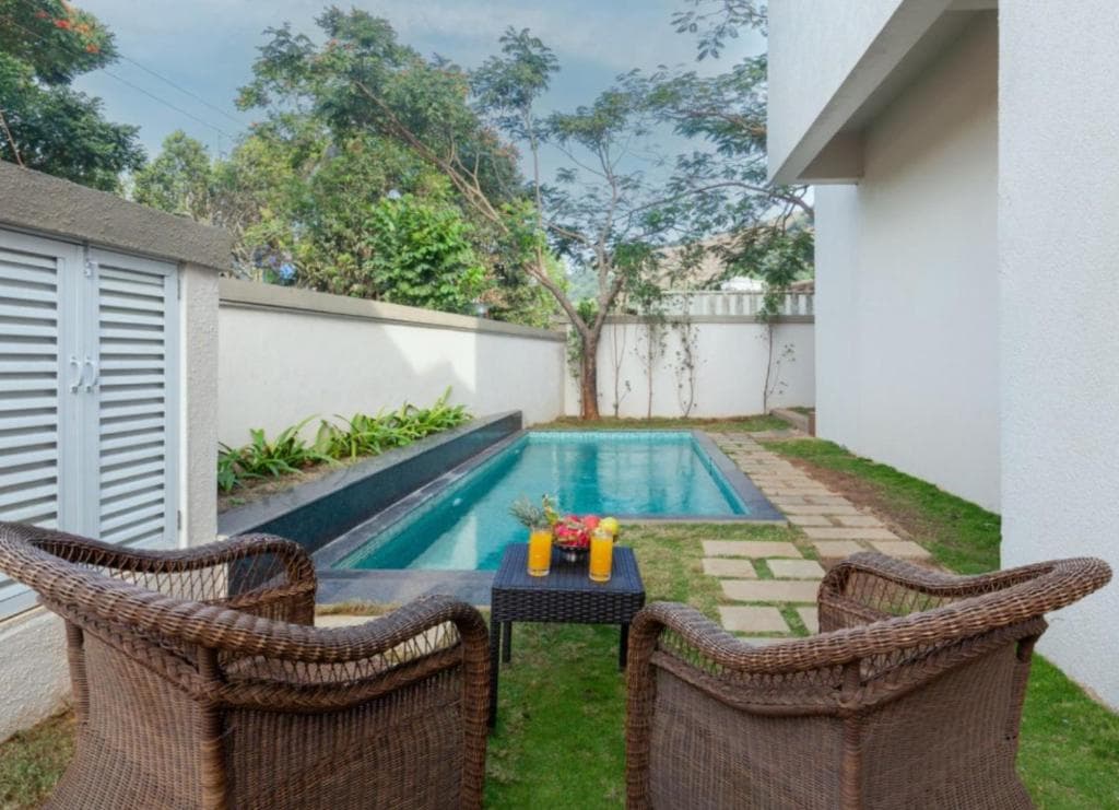 Pearly Villa