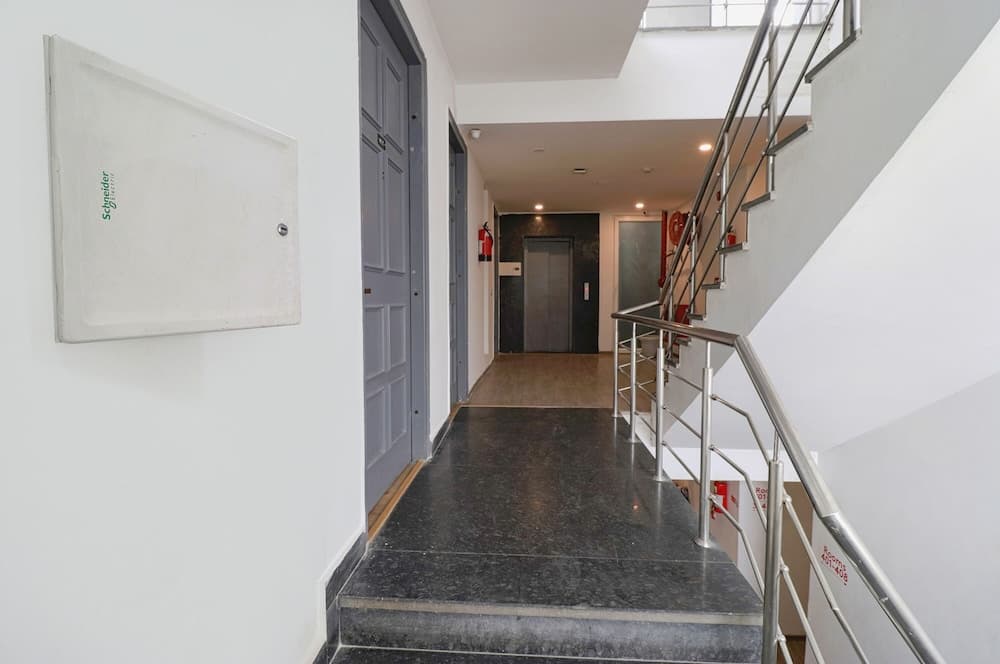 FabHotel Pantao Stays