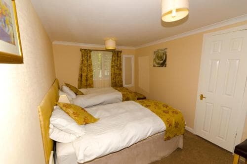 Rivercroft Hotel