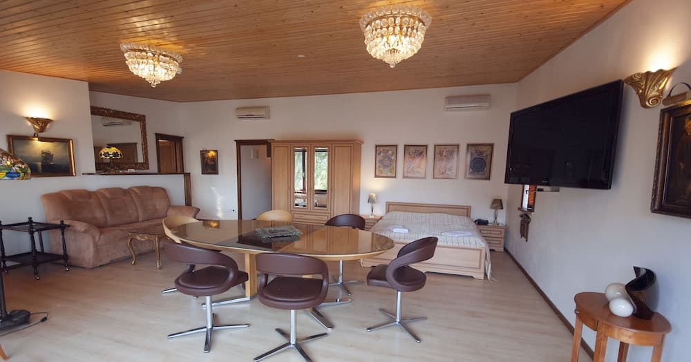 Hotel No 16
