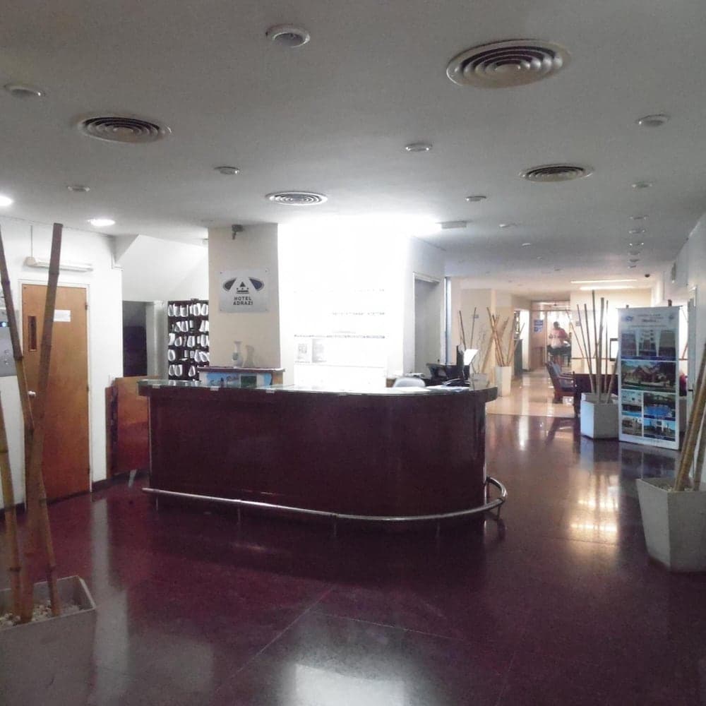 Hotel Adrazi