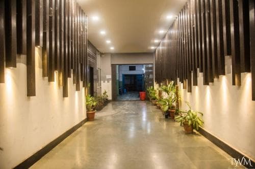 HOTEL SAPPHIRE