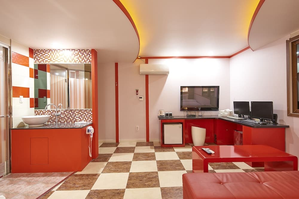 Hyu Hotel