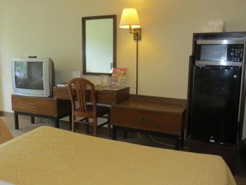 Sleepy Bear Motel