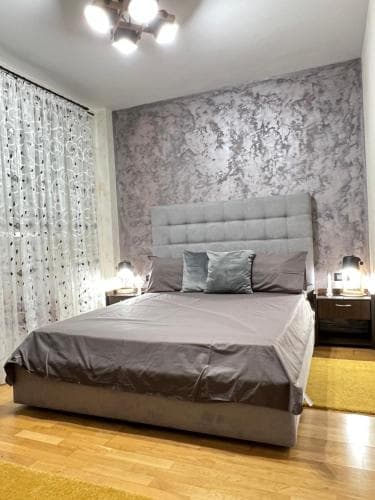 RING - Spacious DeLuxe Apartment, BIG Terrace, Plus FREE Underground Parking