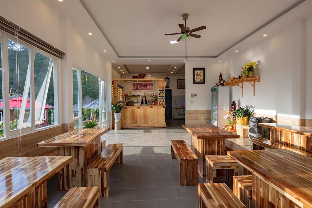 Green Bee Bungalow