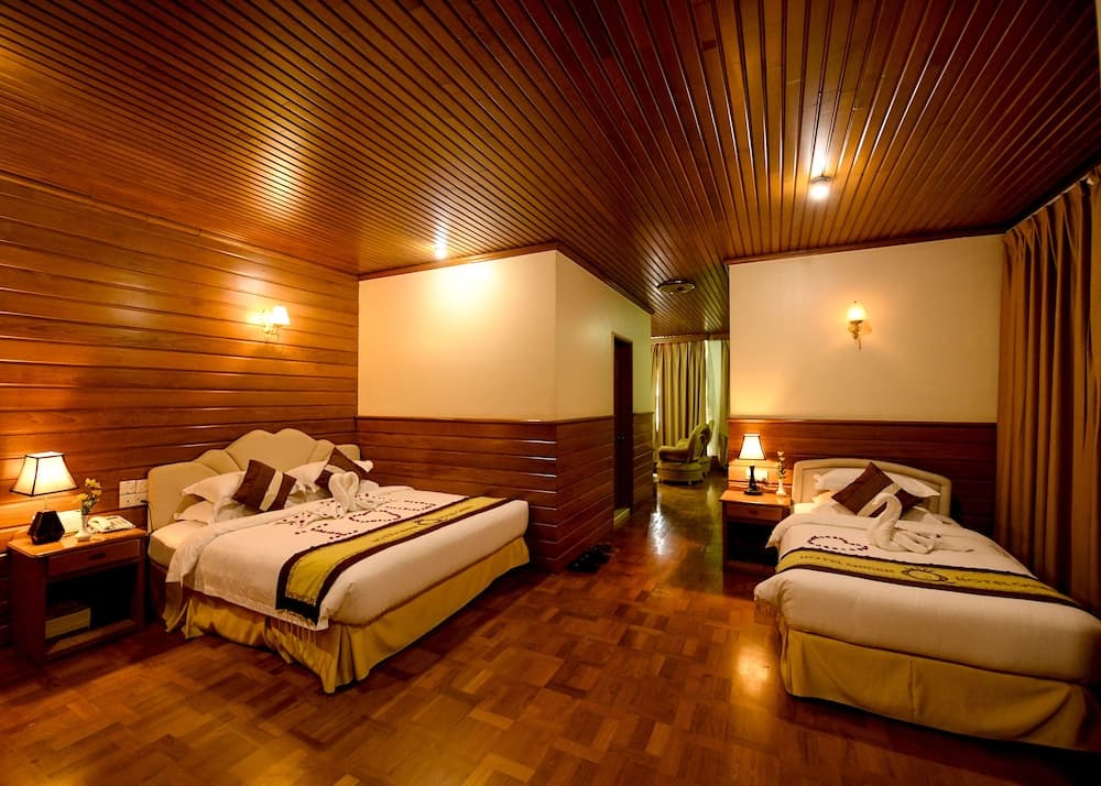 Hotel Queen Mandalay