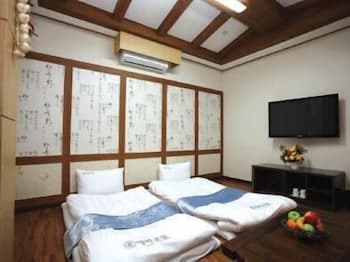 Ever Hotel