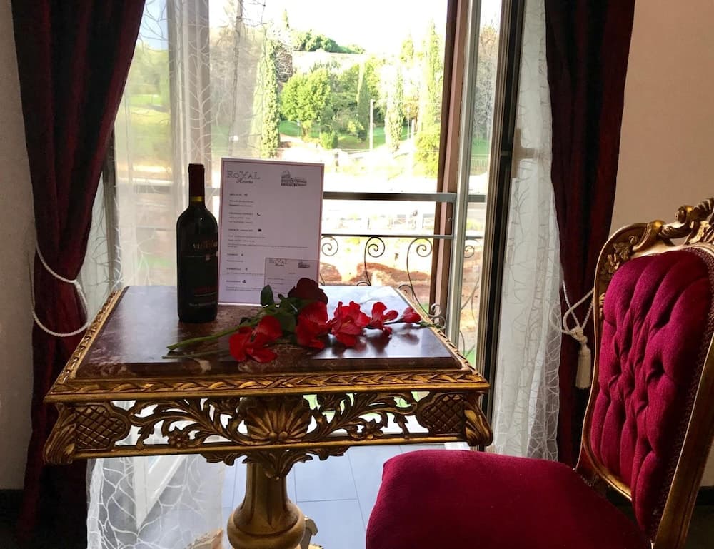 Royal Rooms