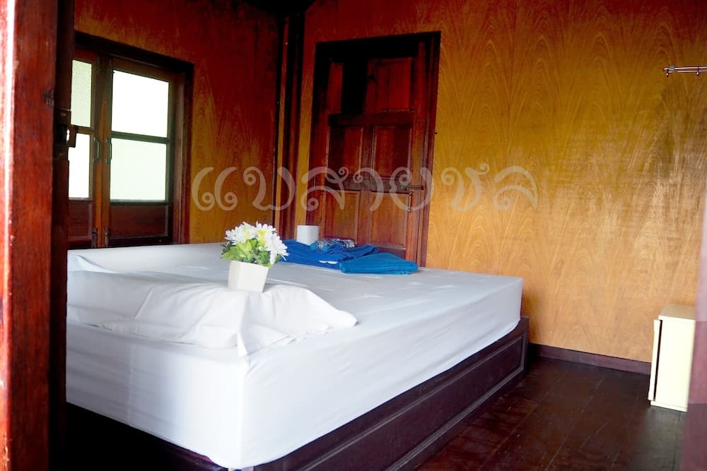 Saichol Floating Resort