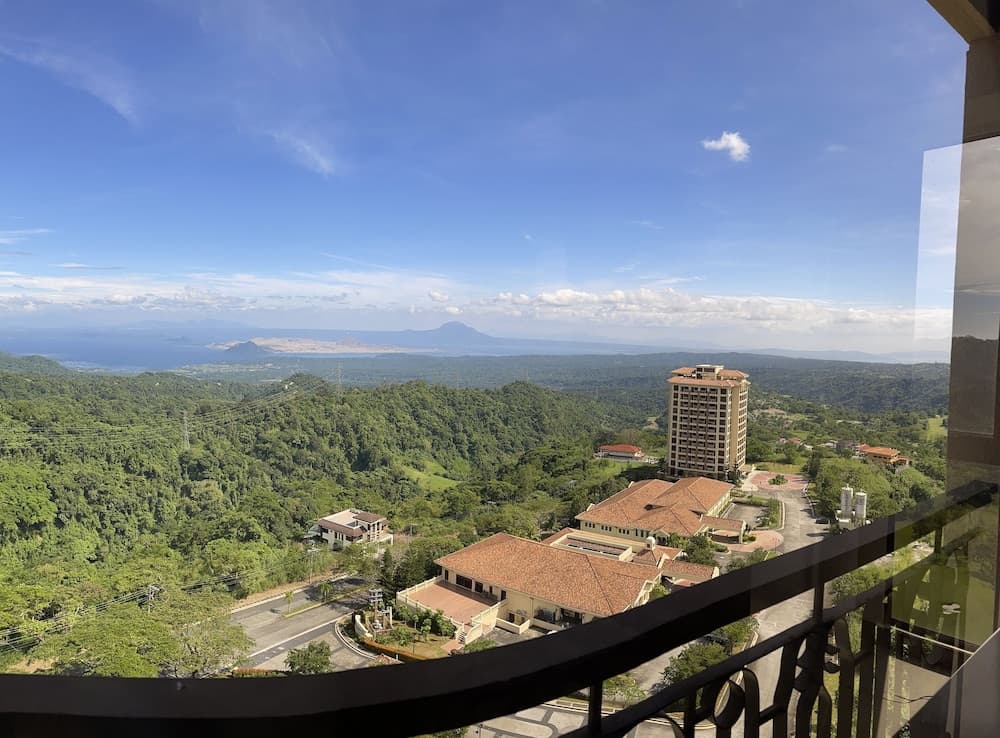 Splendido Tagagtay Taal Lake Staycation Free Parking Netflix No Free Pool