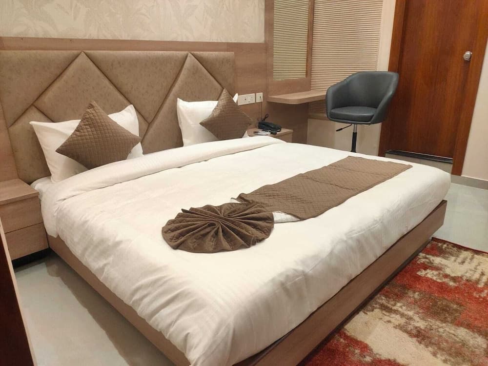Aaditri Inn