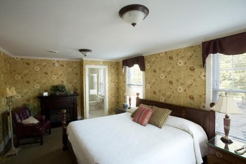 Maplewood Hotel
