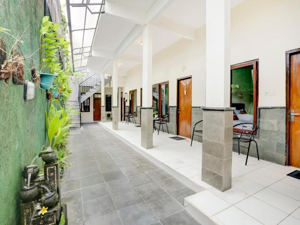 Paradise Inn