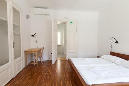 Macek Rooms