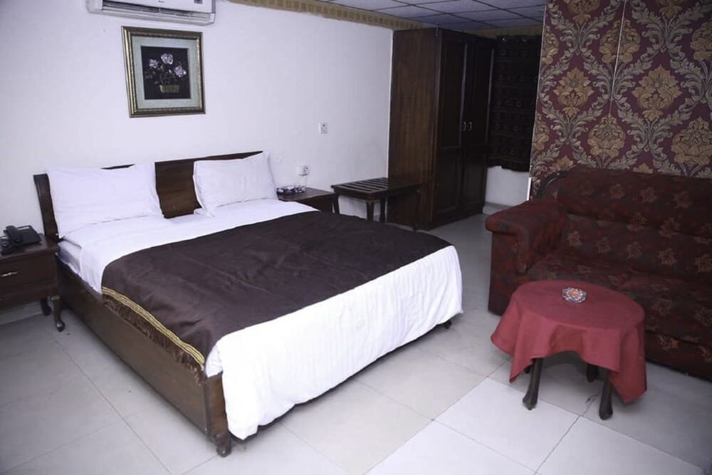Mars Hotel
