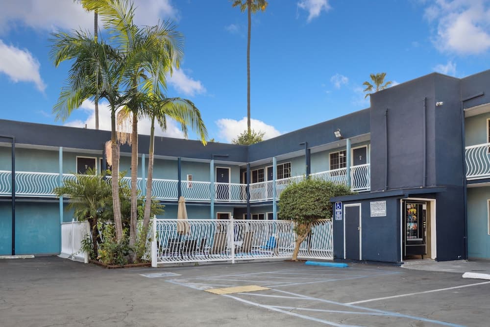Hotel H-Wood