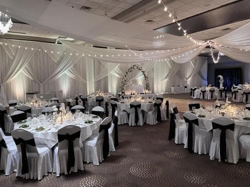DoubleTree by Hilton Hotel Bloomington