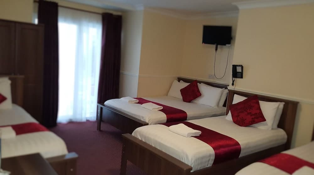 Hazelbrook House B&B